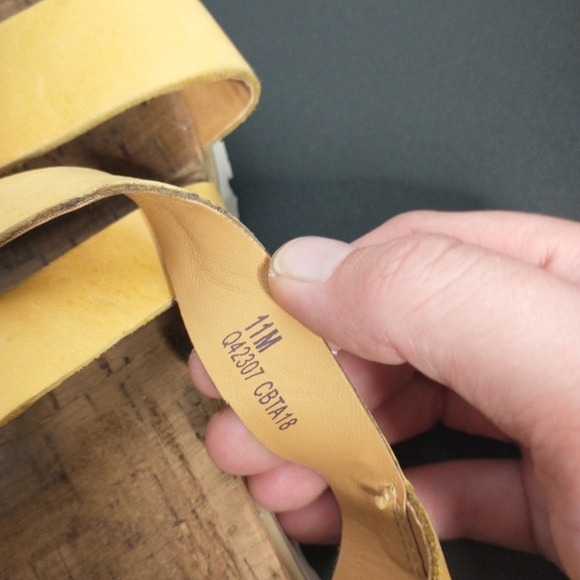 Kork-Ease Korks Sabrina Mustard Yellow Strappy sandals, size 11M, women's - Picture 7 of 11